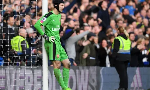 Điểm tin chiều 05/03: Đến Arsenal, Cech có thống kê sốc; Một mình Messi gánh Barca