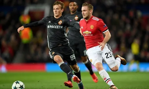 Điểm tin sáng 27/03: Barca muốn giải cứu Luke Shaw, Maradona tuyên chiến với VAR