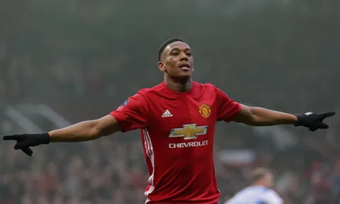 Điểm tin tối 30/01: Real tính kích nổ "bom tấn" Martial; Wenger làm rõ vụ Benzema
