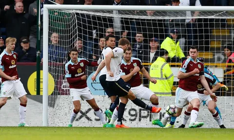 Dier và Son Heung-Min trừng phạt sai lầm của Burnley
