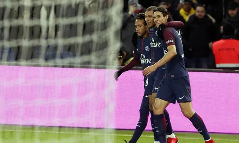 Đinh ba MCN của PSG ghi nhiều hơn cả đội hình Real
