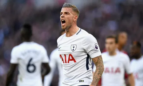 Đồng đội lo lắng về tương lai Alderweireld
