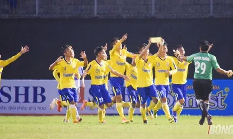 U19 Hà Nội và U19 Đồng Tháp thị uy sức mạnh