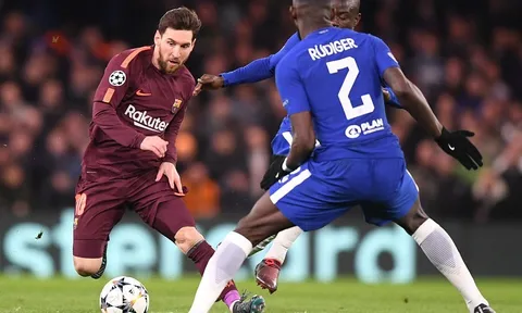 Dư âm Chelsea 1-1 Barcelona: Messi phá dớp, Willian đen đủi!