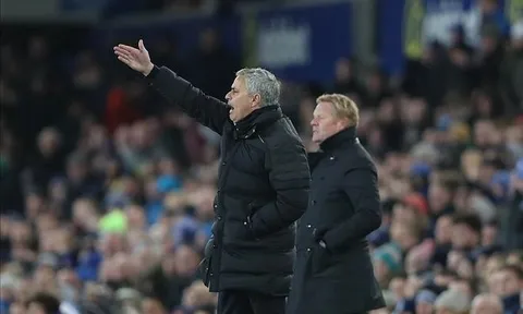 Dư âm Man Utd 1-1 Everton: Khi tất cả chống lại Mourinho