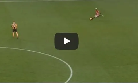 Đường chuyền dài cực đỉnh của Paul Pogba vs Hull City