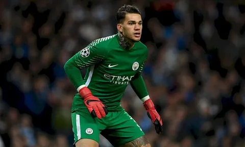 Ederson Moraes: Người khổng lồ trong khung gỗ Man City