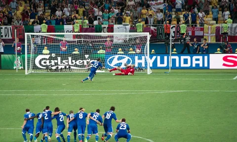 Góc Azzurri: Những người từng xuất hiện trong trận gặp Anh ở EURO 2012 giờ ra sao?