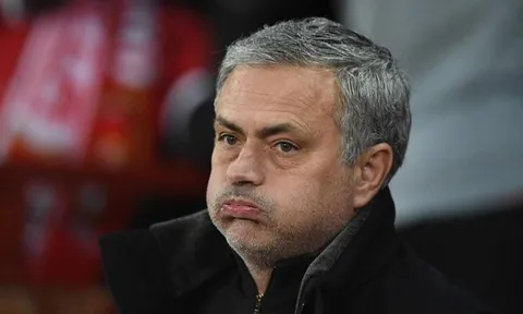 Thật buồn khi lịch sử MU đang bị Mourinho chà đạp
