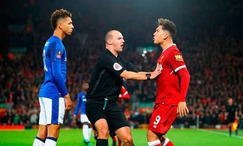 FA chính thức thông báo về hành vi phân biệt chủng tộc của Firmino