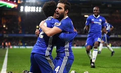 Fabregas - Willian thăng hoa, Chelsea như "hổ mọc thêm cánh"