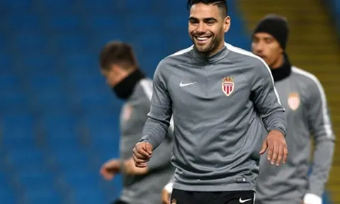 Falcao cùng các đồng đội tràn đầy tự tin trên đất Anh