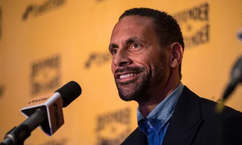 Ferdinand: Messi tạo nên trận đấu, Ronaldo muốn kết liễu trận đấu