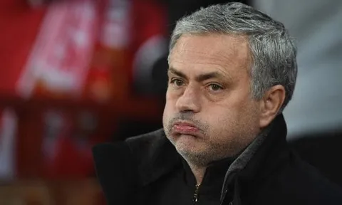 Frank de Boer đáp trả Mourinho: Chi nhiều, chả được bao nhiêu