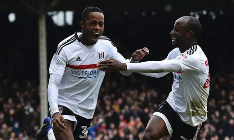 Fulham ra giá bán "Ashley Cole đệ nhị" cho Liverpool