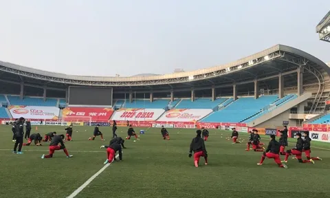 U23 Việt Nam tập thả lỏng, "ủ mưu" chờ chiến Qatar