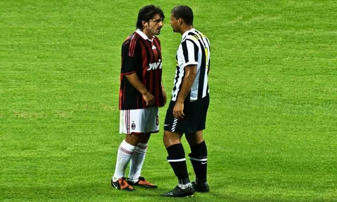 Gennaro Gattuso vs Felipe Melo - Những pha bóng điên rồ