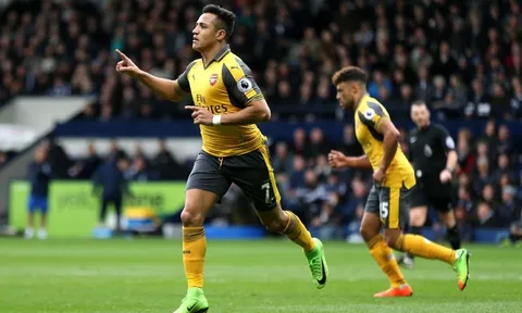 Giải cứu Arsenal, Sanchez 'vô đối' Ngoại hạng Anh