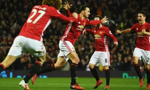 Giải cứu M.U, Ibrahimovic sánh ngang Aguero, Shearer