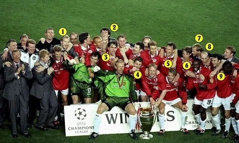 Giggs, Keane và 9 cầu thủ Man Utd ăn 3 mùa 1998/99 theo nghiệp HLV