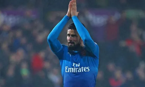 Arsenal thua sốc, Giroud chào từ biệt CĐV để sang Chelsea
