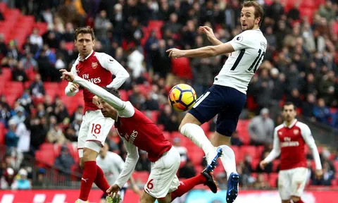 Góc HLV Nguyễn Văn Sỹ: Liverpool vượt mặt M.U; Khó cho Arsenal