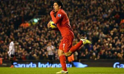 Góc siêu phẩm: Bản năng sát thủ của Suarez khi còn ở Liverpool