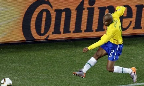Góc siêu phẩm: Bàn thắng có quỹ đạo khó tin của Maicon