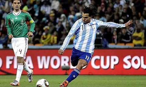 Góc siêu phẩm: Cú sút không thể cản phá của Tevez vào lưới Mexico