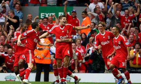 Góc siêu phẩm: Gerrard tung cú sút không tưởng vào lưới Middlesbrough