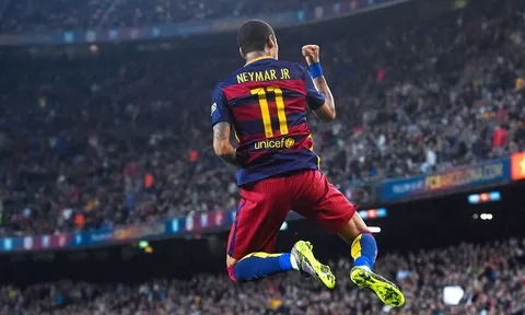 Góc siêu phẩm: Neymar solo mẫu mực trước Rayo Vallencano