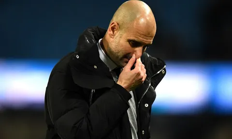 Guardiola đối mặt với 2 tháng "giông bão"