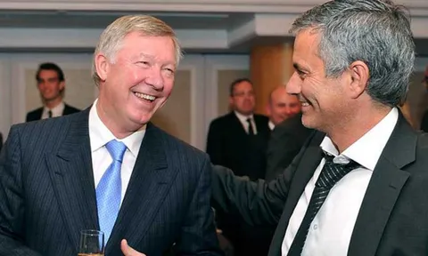 Hạ gục Saint-Etienne, Mourinho tái lập thành tích của Sir Alex