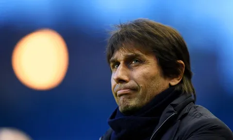 Hạ sát Swansea, Conte thiết lập kỷ lục