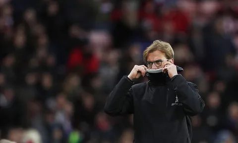 Hai lần bị thổi penalty, Liverpool ngậm ngùi chia điểm đáng tiếc trên sân Ánh Sáng