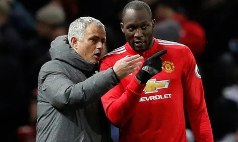 Hàng công MU: Mourinho và đứa trẻ Lukaku