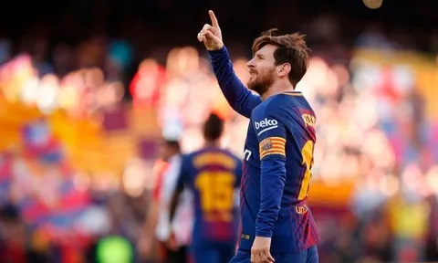 Hàng trăm mũi tiêm biến Messi thấp còi thành siêu sao