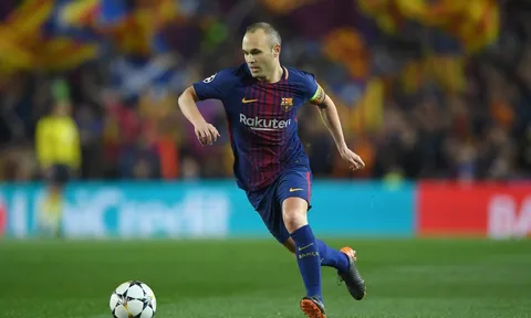 Hậu Chelsea, Iniesta cân nhắc giữa Barca và... Trung Quốc