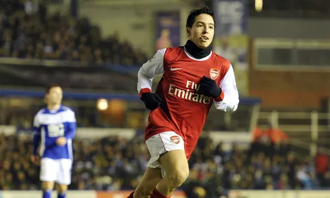 "Hãy chỉ trích cầu thủ, đừng chỉ trích Arsene Wenger"