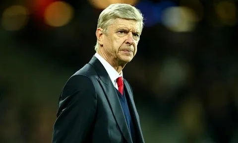 "Hãy ngưng đâm sau lưng Wenger!"