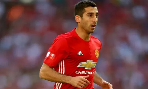 Henrikh Mkhitaryan bứt tốc, sút tung lưới Leicester City