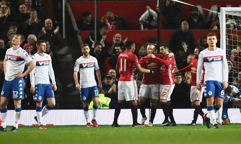 Henrikh Mkhitaryan lại được Man United vinh danh