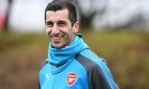 Henrikh Mkhitaryan mặc áo số 7, tập buổi đầu cùng Arsenal