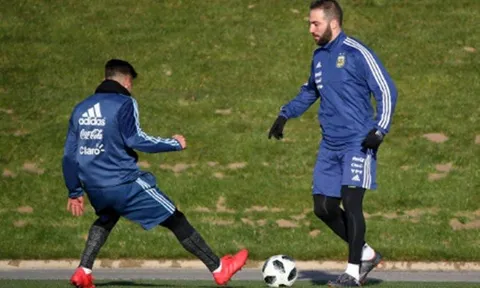 Higuain luyện tập hăng say, chờ ngày phá lưới Buffon