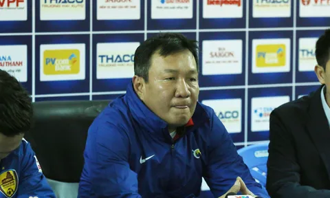HLV Hoàng Văn Phúc đánh giá cao hai sao trẻ U23 Việt Nam