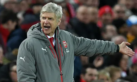 HLV Wenger giải thích lí do để Alexis Sanchez dự bị