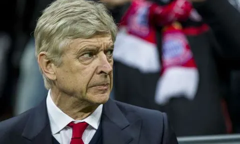 HLV Wenger lại trêu ngươi CĐV Arsenal