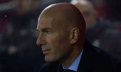 HLV Zidane hé lộ kế hoạch chuyển nhượng của Real
