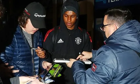 Hòa thất vọng, Man Utd vẫn được chào đón tại quê nhà
