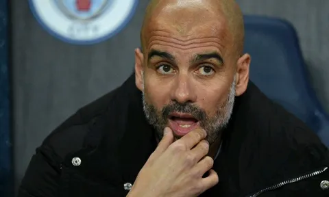 Học trò chấn thương, Guardiola nổi đoá với FA